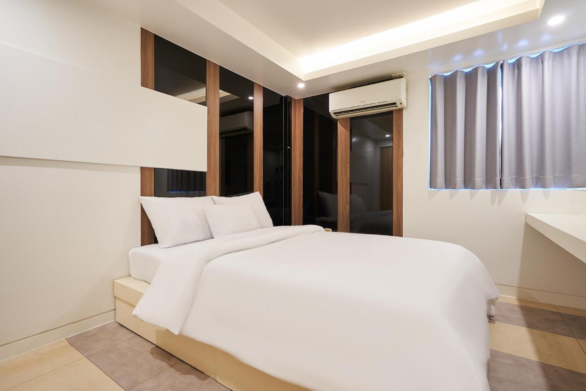 Show Hotel Pyeongtaek Buitenkant foto