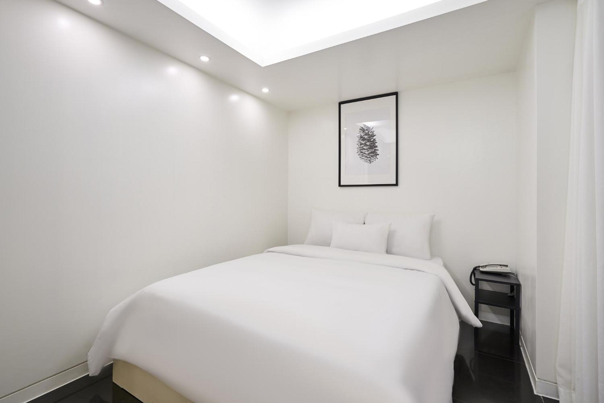 Show Hotel Pyeongtaek Buitenkant foto